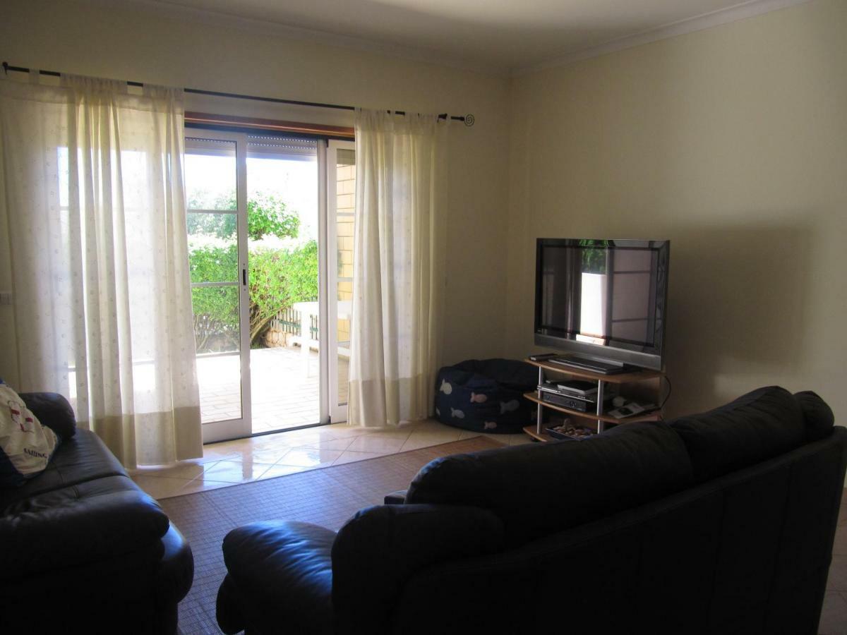 Apartamento Clube Do Vau Apartment Портиман Екстериор снимка