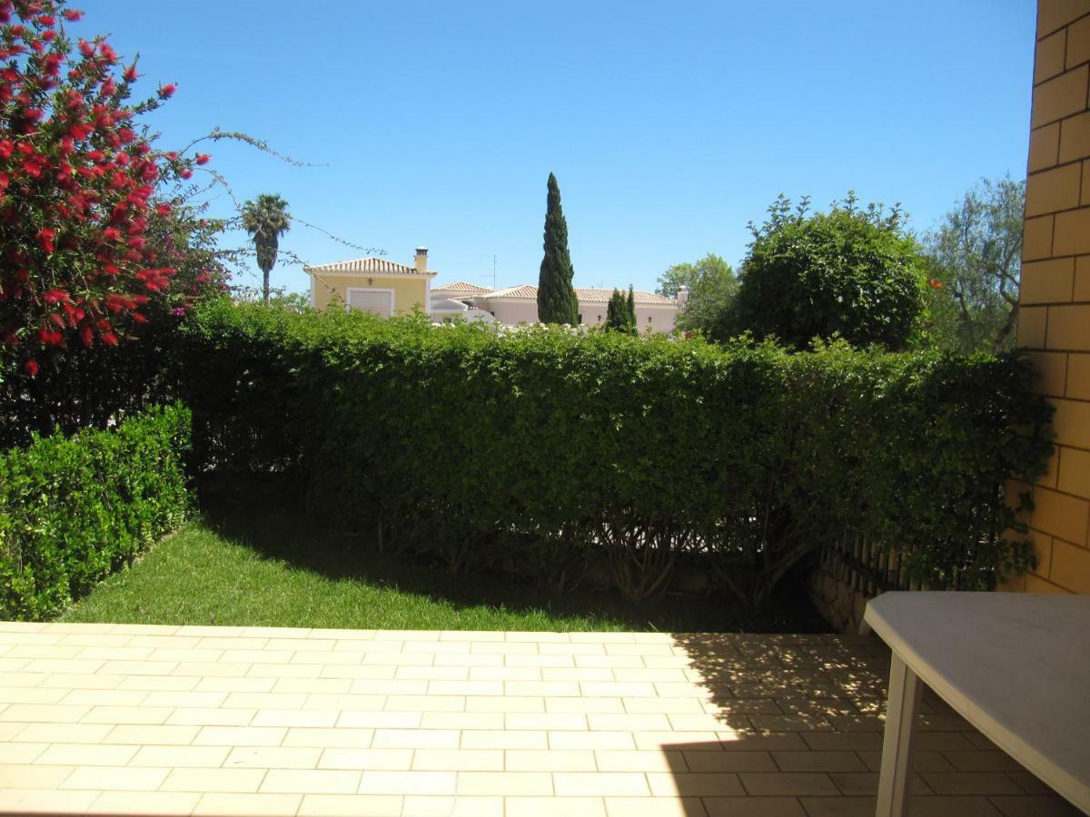 Apartamento Clube Do Vau Apartment Портиман Екстериор снимка