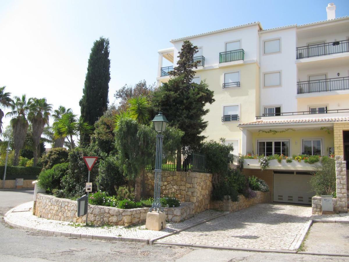 Apartamento Clube Do Vau Apartment Портиман Екстериор снимка