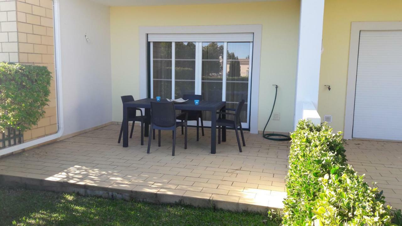 Apartamento Clube Do Vau Apartment Портиман Екстериор снимка